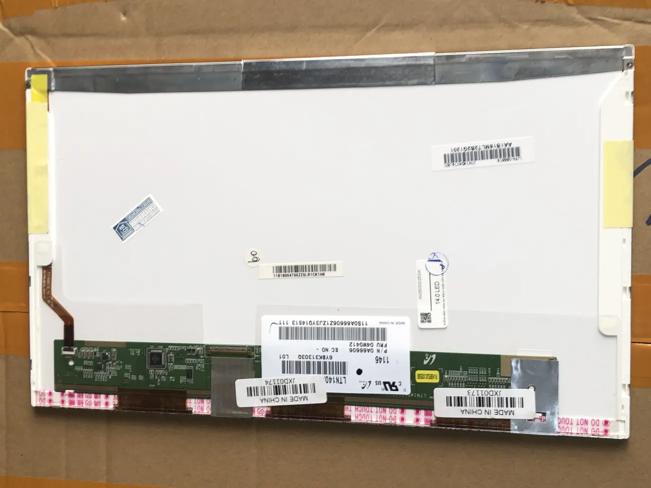 TN Màn 140 dùng cho laptop Model : N140BGE-L22/L23/LTN140AT26 mặt trước