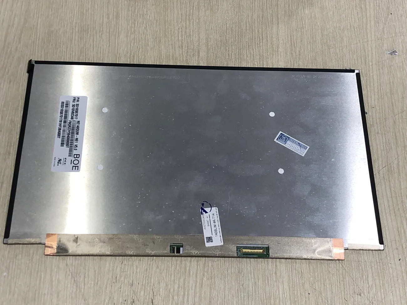 Màn 14.0 SLIM 4K-T14 mặt sau