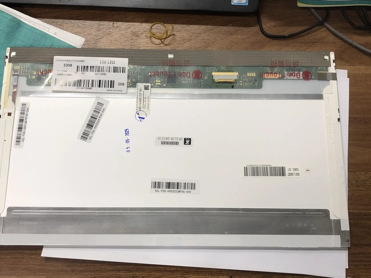 Màn 15.6 Led 30 pin 1080 mặt trước