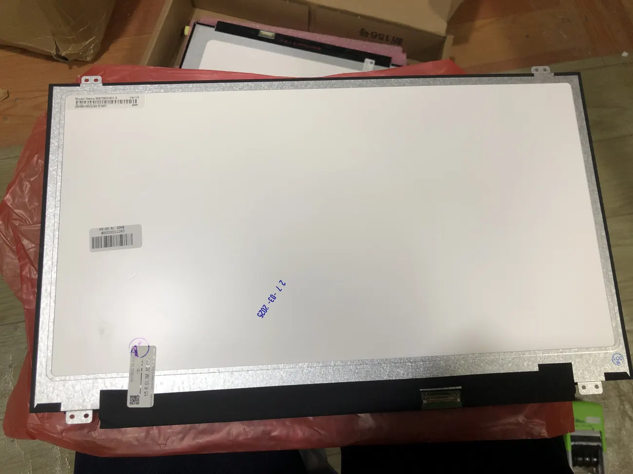 Màn 15.6 Slim 30pin có tai mặt sau