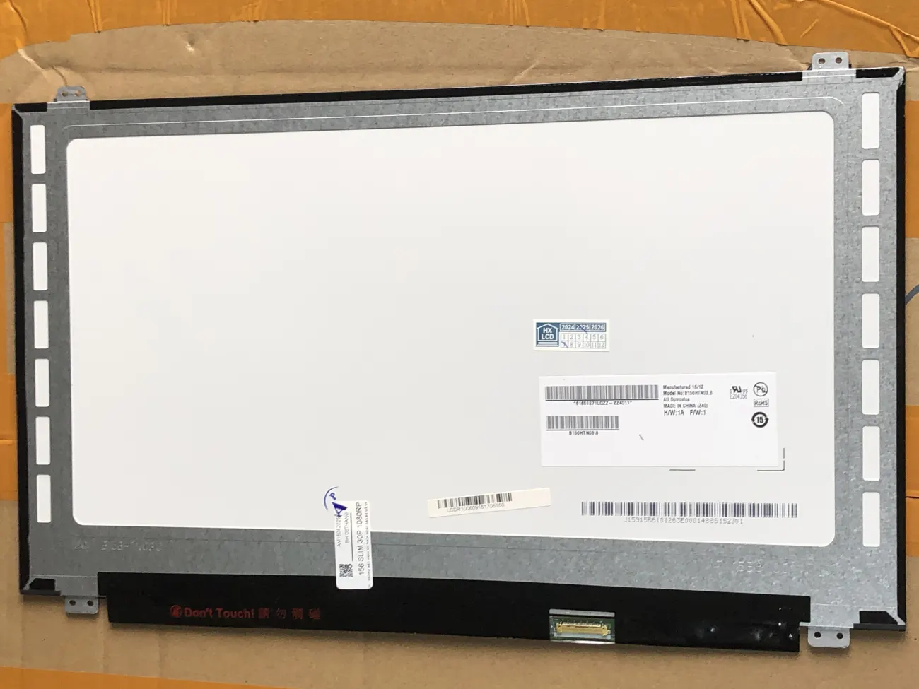 Màn 15.6 SLIM 30 PIN 1080 RP 99% mặt sau