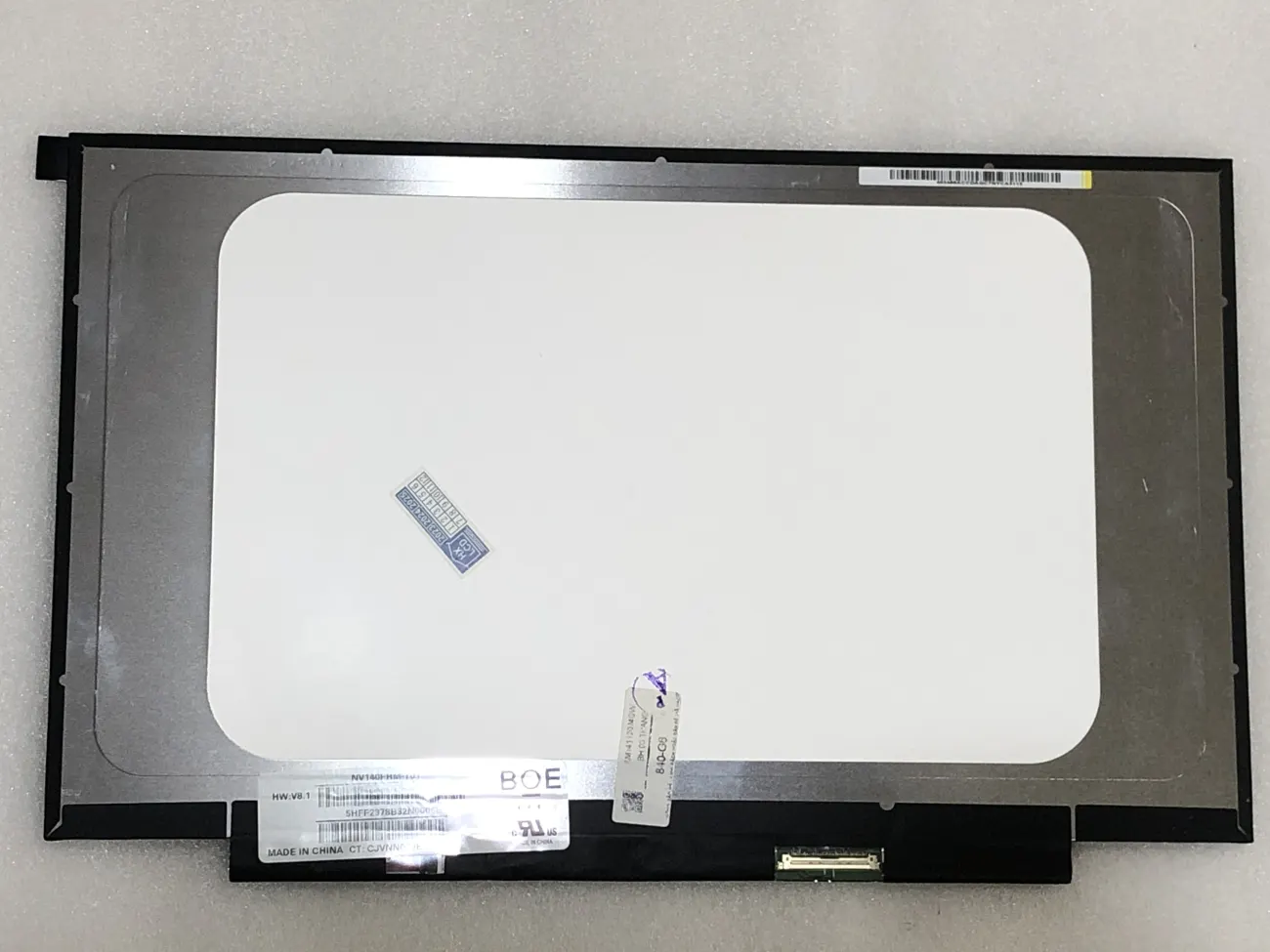 Màn 840 G6 Cảm ứng mặt sau