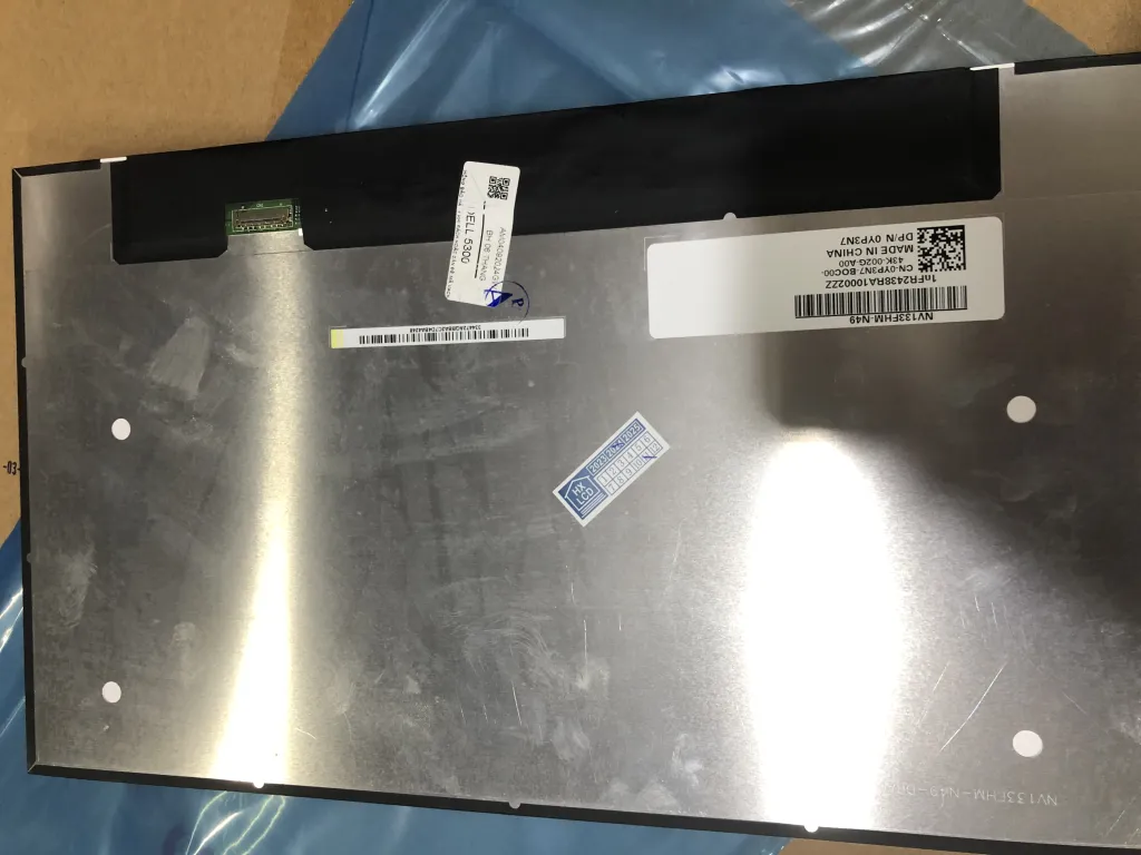 Màn DELL 5300 mặt trước