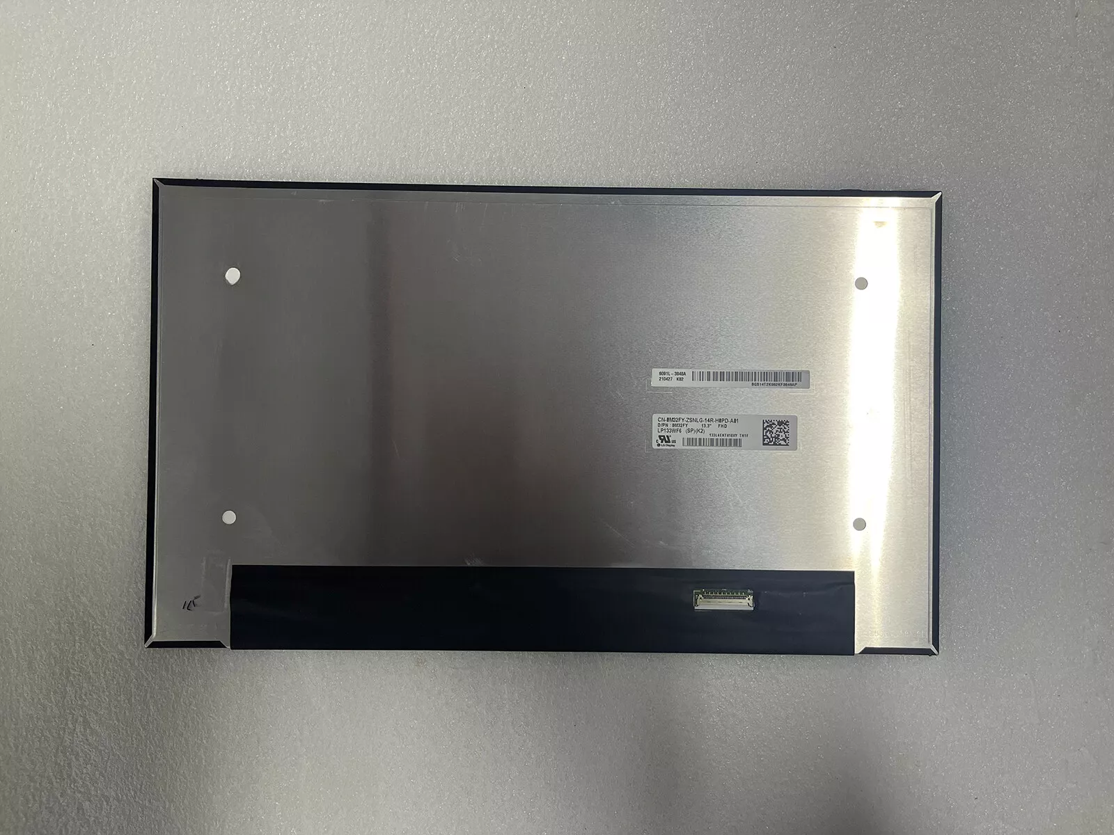 Màn DELL 7300 cảm ứng mặt sau