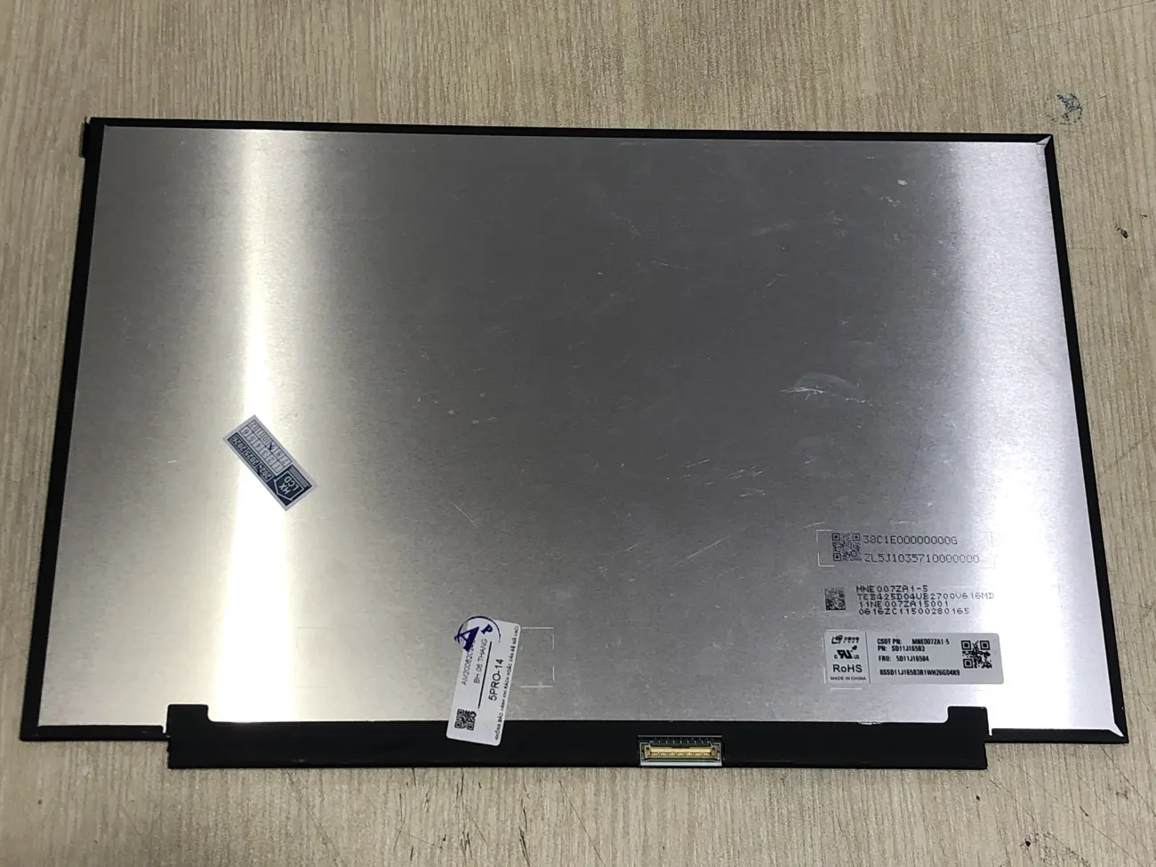 Màn LENOVO 5 PRO-14 mặt trước