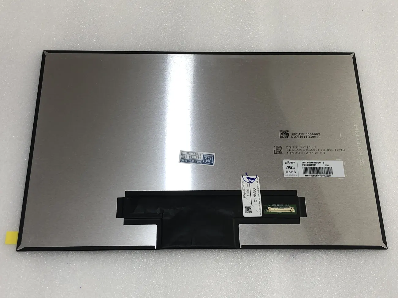 Màn Lenovo X1 NANO mặt trước
