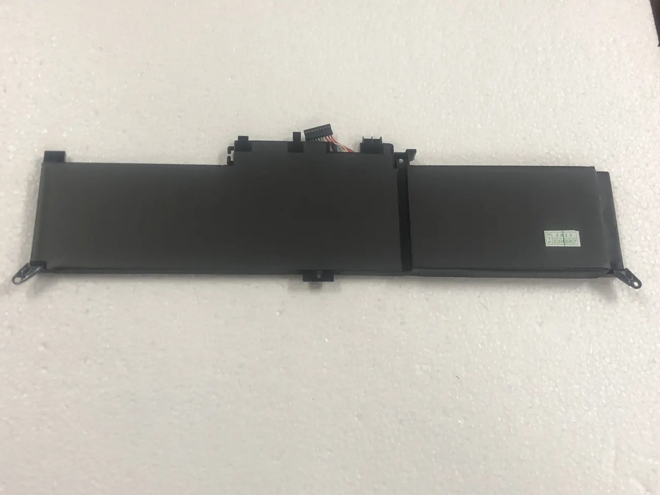 Pin LENOVO YOGA 260 00HW027 00HW026 ZIN 3 CELL mặt sau