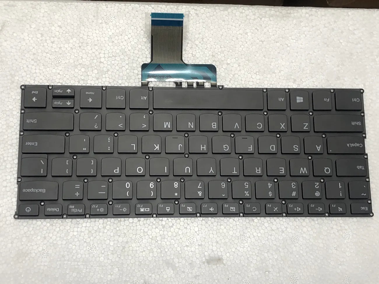 LENOVO IDEAPAD 720S-14IKB CÓ NÚT NGUỒN  =>Ideapad 320S-13IKB, 720S-14IKB, 720S-14IKB 720-14 nguồn mặt trước