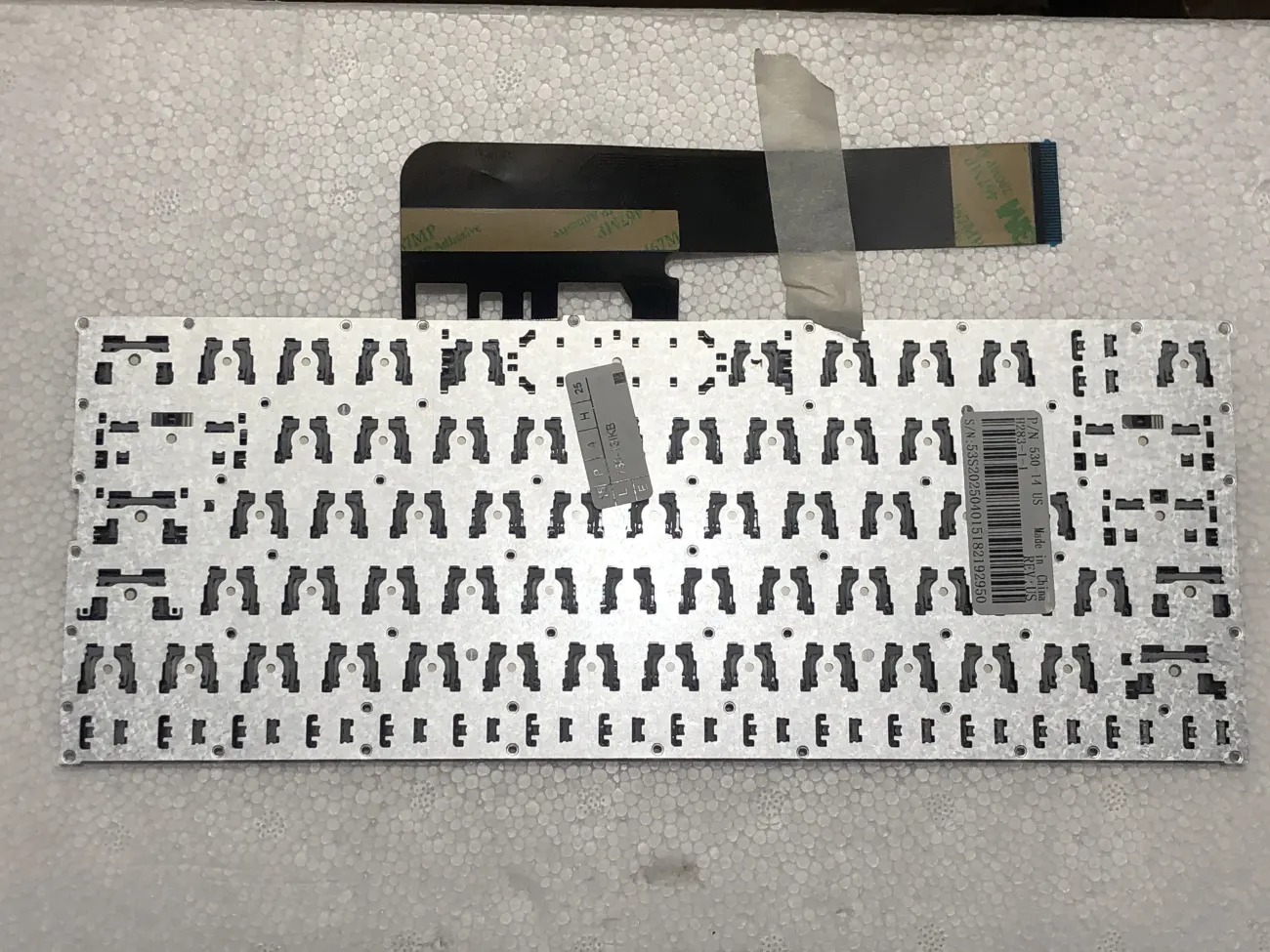 Bàn phím LENOVO YOGA 730-13ISK (530-14IKB) Yoga 530-14ARR, 530-14IKB, 730-13IKB, 730-13IWL, 730-15IKB, 730-15IWL, Yoga C340-14API, C340-14IML, C340-14IWL, C640-13IML, C740-14IML, Flex 6-14ARR, Flex 6-14IKB, Ideapad 530S-14ARR, 530S-14IKB, 530S-15IKB mặt sau