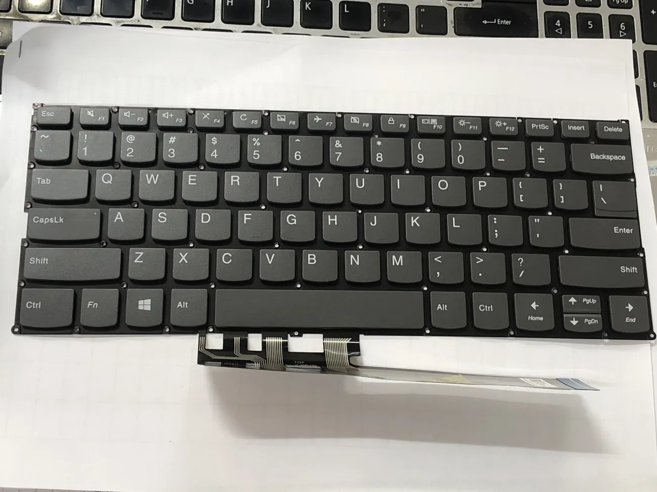 Bàn phím LENOVO YOGA 730-13ISK ZIN (530-14IKB) Thinkbook 14 iil Yoga 530-14ARR, 530-14IKB, 730-13IKB, 730-13IWL, 730-15IKB, 730-15IWL, Yoga C340-14API, C340-14IML, C340-14IWL, C640-13IML, C740-14IML, Flex 6-14ARR, Flex 6-14IKB, Ideapad 530S-14ARR, 530S-14IKB, 5 mặt trước