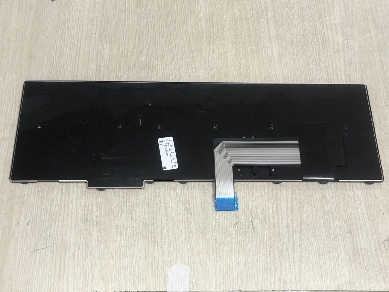 Bàn phím LENOVO E540 E531 =KO CHUỘT GIỮA= => =>Edge E531 E540, Thinkpad W540 W541 T540P T550 T560 P50s P70s L540 L560 L570 mặt sau