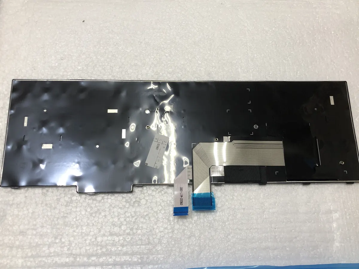 Bàn phím LENOVO E560 =CÓ CHUỘT GIỮA= => =>Thinkpad E550 E555 E560 E565 mặt sau