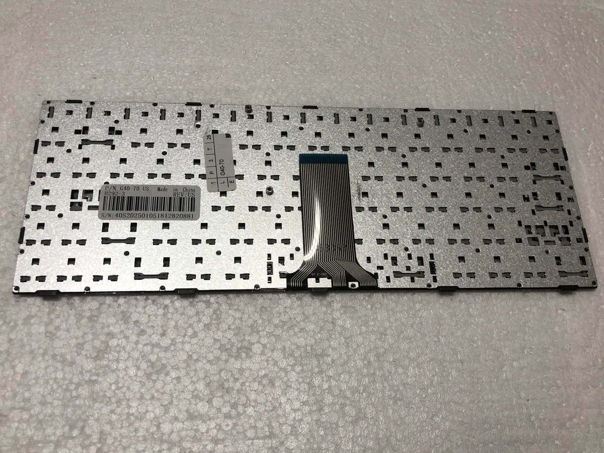 Bàn phím LENOVO E40-70 =>Thinkpad E40-30, E40-45, E40-70, E40-80, G40, G40-70A, B40-30, B40-45, B40-70, Z40-70, Z40-75, G40-70, Flex2 14, Flex2 14D, G40-45, G40-80, G41-35, N40-70, N40-30, N40-80, G40-70M, B41-30, B41-35, B41-80, B41-70, M41-80, E41-80, 300-14IBR, 300-14ISK, 305-14IBD mặt sau