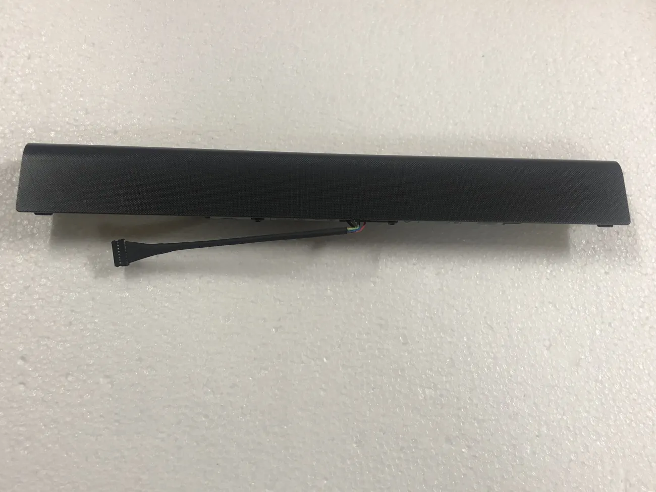 Pin LENOVO L15L4A01 mặt sau