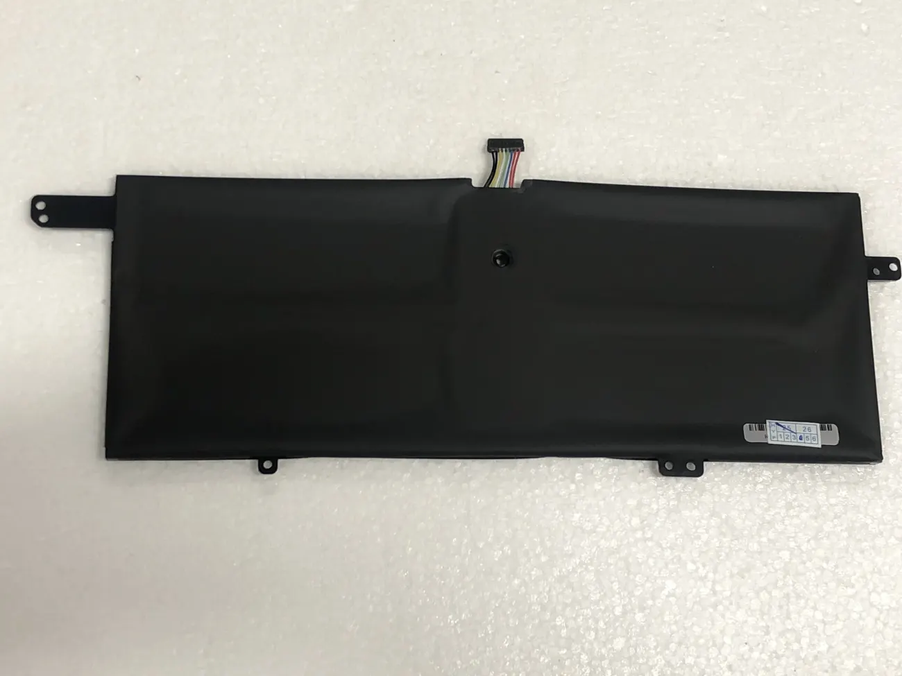 Pin LENOVO 720S-13IKB L16C4PB3 (ZIN) - 4 CELL - IdeaPad 720s,720S-13IKB,720S-13ARR,720S-13 L16C4PB3,L16L4PB3,L16M4PB3 mặt sau
