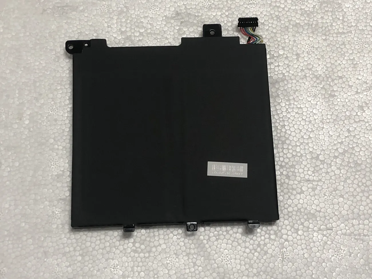 Pin LENOVO V330-14IKB L17C2PB1 (ZIN) - 2 CELL - L17C2PB1 L17C2PB2 L17L2PB1 L17M2PB2 mặt sau