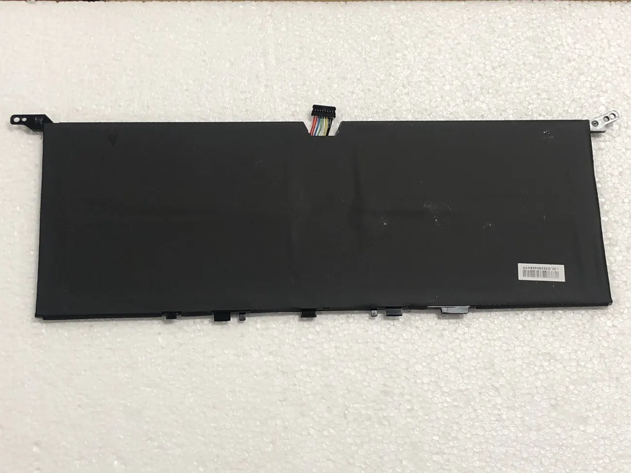 PIN LENOVO YOGA S730-13IWL L17C4PE1 (ZIN) - 4 CELL *JACK CẮM* - Lenovo Yoga S730-13IWL, S730-13IML, IdeaPad 730S-13IWL, L17S4PE1 L17M4PE1, 5B10R32748 5B10W67276 5B10R32749 5B10W67274 mặt sau