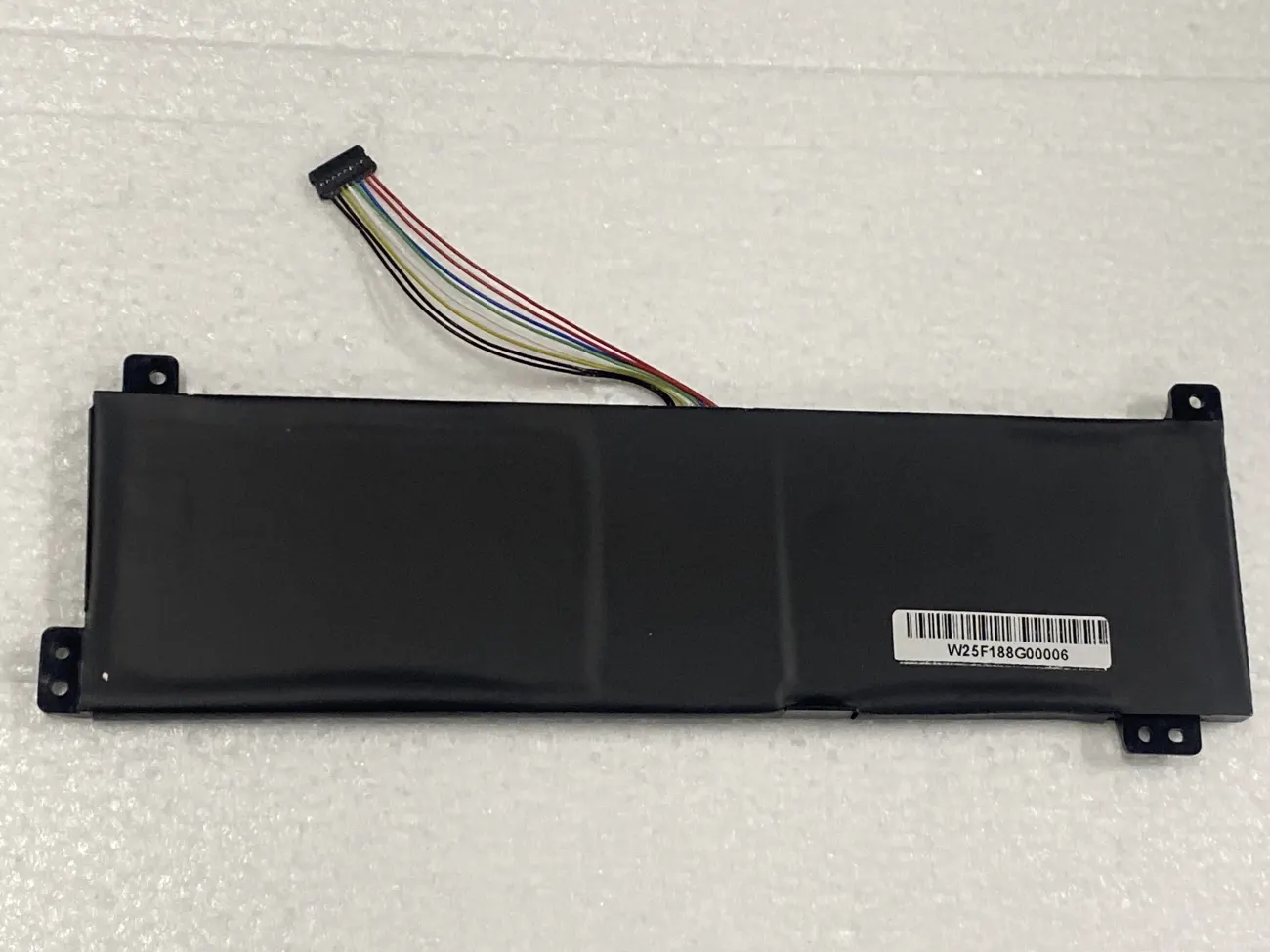 PIN LENOVO V330-15IKB L17M2PB3 (ZIN) - 2 CELL - Lenovo V330-15IKB, V330-15IKB, V330-14IKB, V330-14ISK, V530-14IKB, V530-15IKB, L17M2PB3 L17C2PB3 L17L2PB3 L17L2PB4 L17M2PB4 L17C2PB4 mặt sau