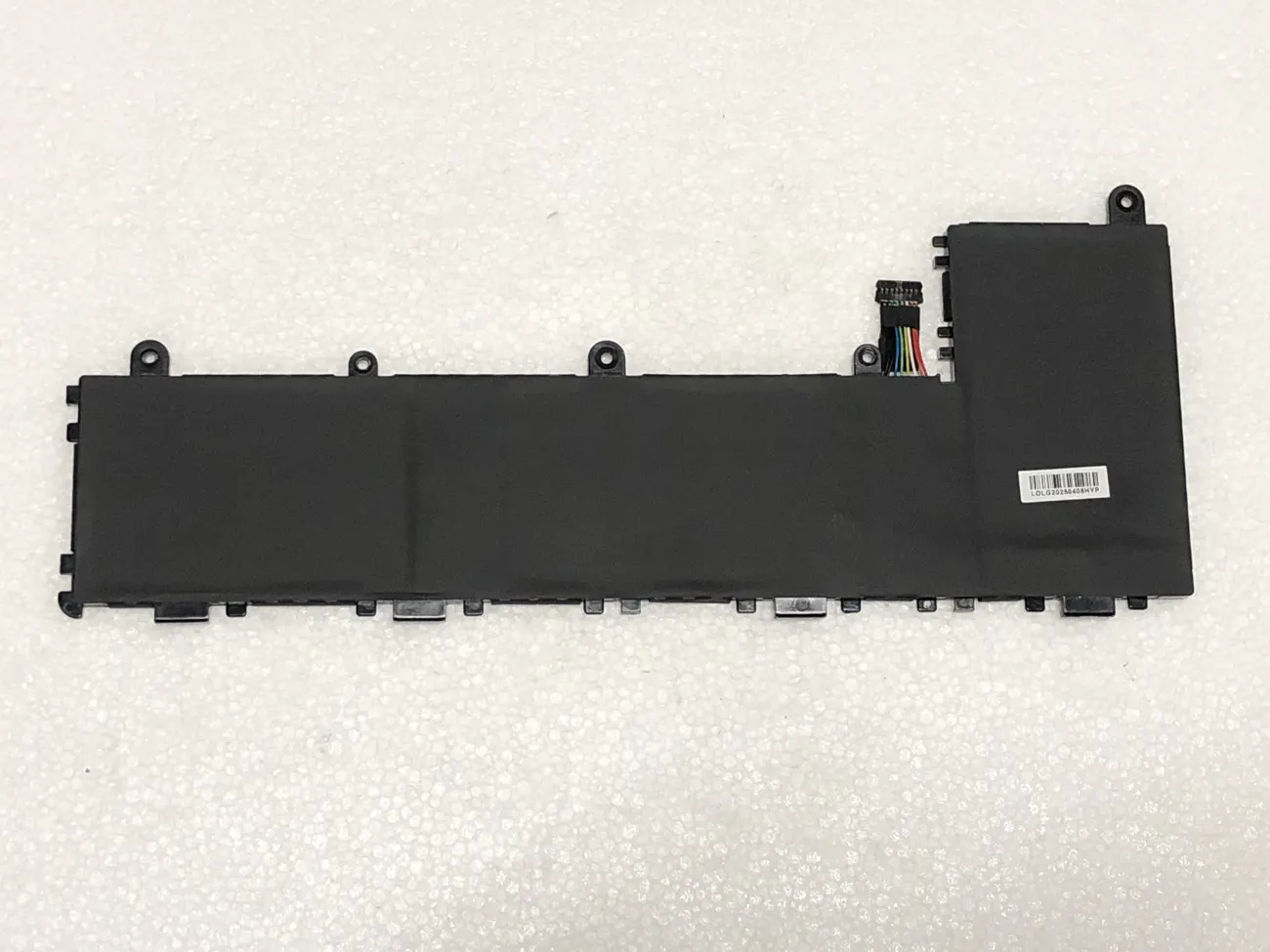 PIN LENOVO YOGA 11E GEN 5 L17M3P56 (ZIN) - 3 CELL - Lenovo Thinkpad Yoga 11e 11e-20L, 11e-20LM, 11e-20LN, 11e-20LQ, Lenovo Thinkpad Yoga 11e Gen 5 Series, L17L3P54 L17M3P56 L17L3P56 mặt sau