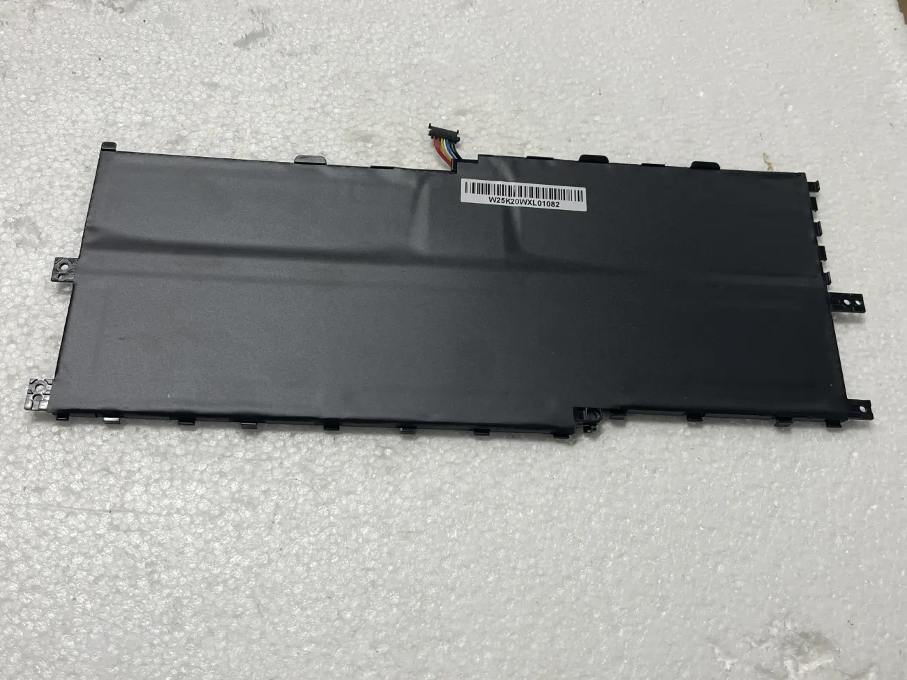 Pin LENOVO X1 YOGA GEN 3 (CORE I THẾ HỆ 8代 2018) L17M4P73 (ZIN) - 4 CELL mặt sau