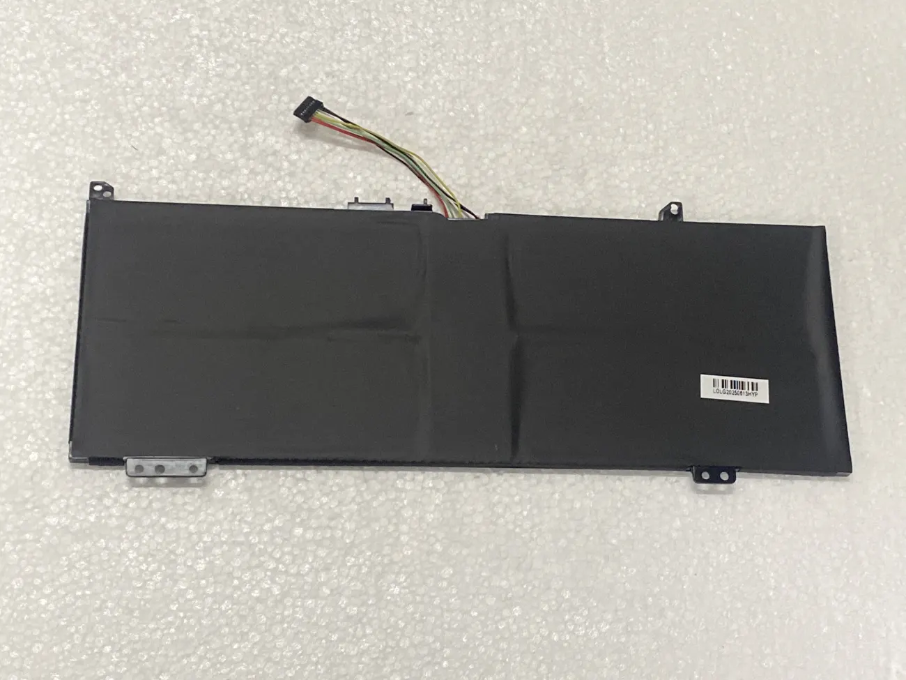 PIN LENOVO 530S-14IKB L17C4PB0 L17M4PB0 ZIN mặt sau