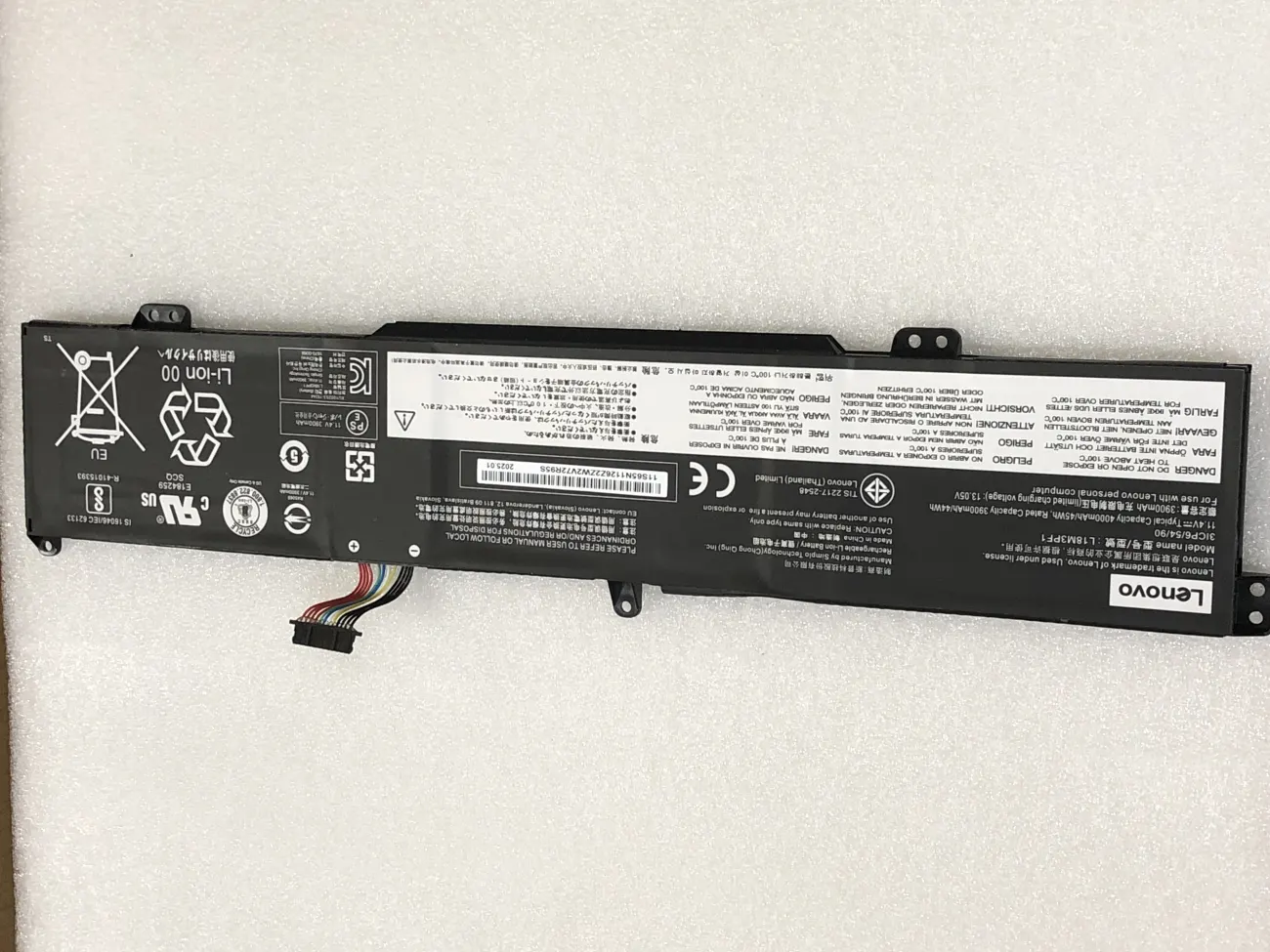 PIN LENOVO L340-15IRH L18C3PF1 (ZIN) - 3 CELL - Lenovo Ideapad L340-15IRH, L340-17IRH Gaming Series, L18C3PF1 L18M3PF1 mặt trước