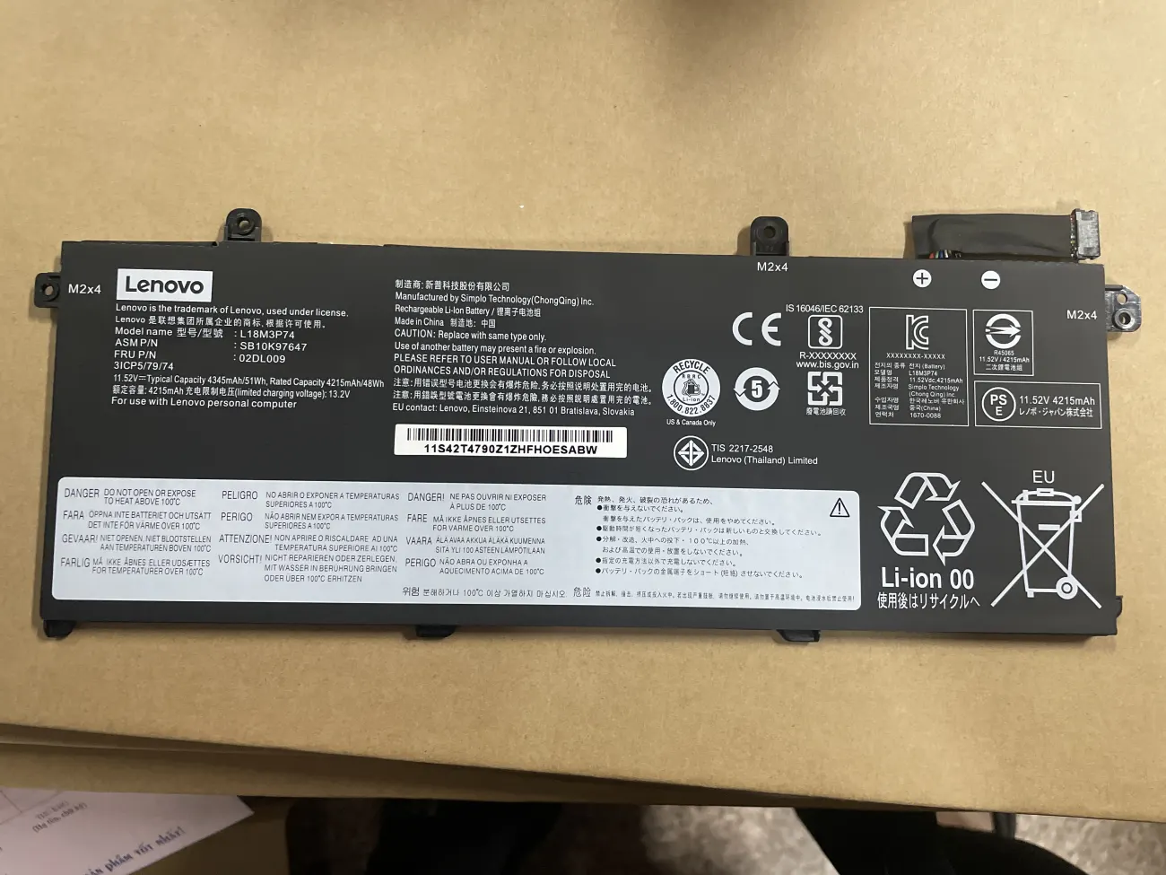 PIN LENOVO T490 L18M3P74 (ZIN) - 3 CELL - Lenovo ThinkPad T495 P43S, Thinkpad T14 Gen 1, T14 Gen 2, Thinkpad P14s Gen 1, P14s Gen 2, L18C3P72 L18M3P73 L18L3P73 L18M4P73 L18M4P74 mặt trước