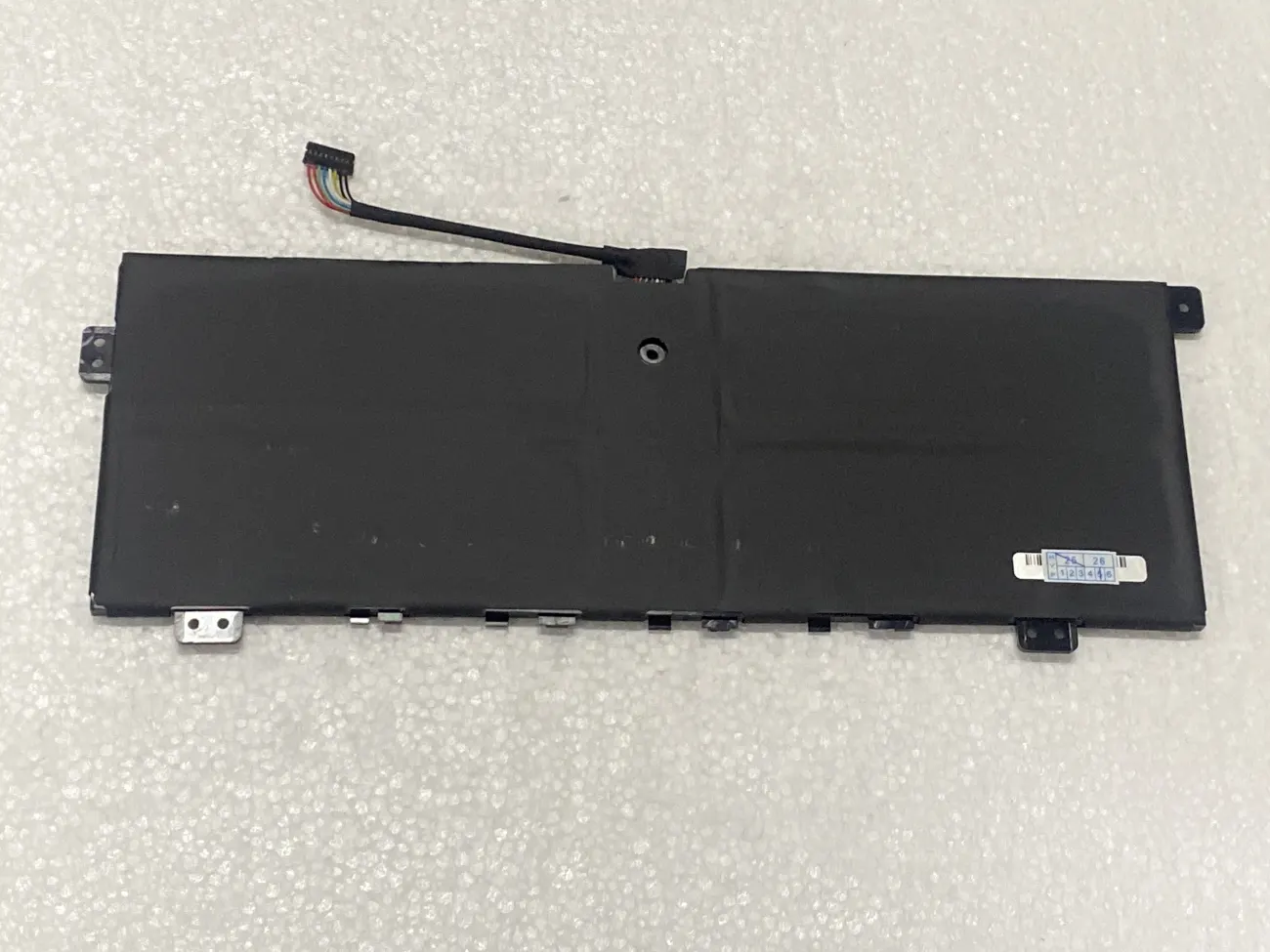 PIN LENOVO YOGA C740-14IML L18M4PE0 (ZIN) - 4 CELL - Lenovo Yoga C740-14IML, L18L4PE0 L18C4PE0 L18M4PE0 mặt sau