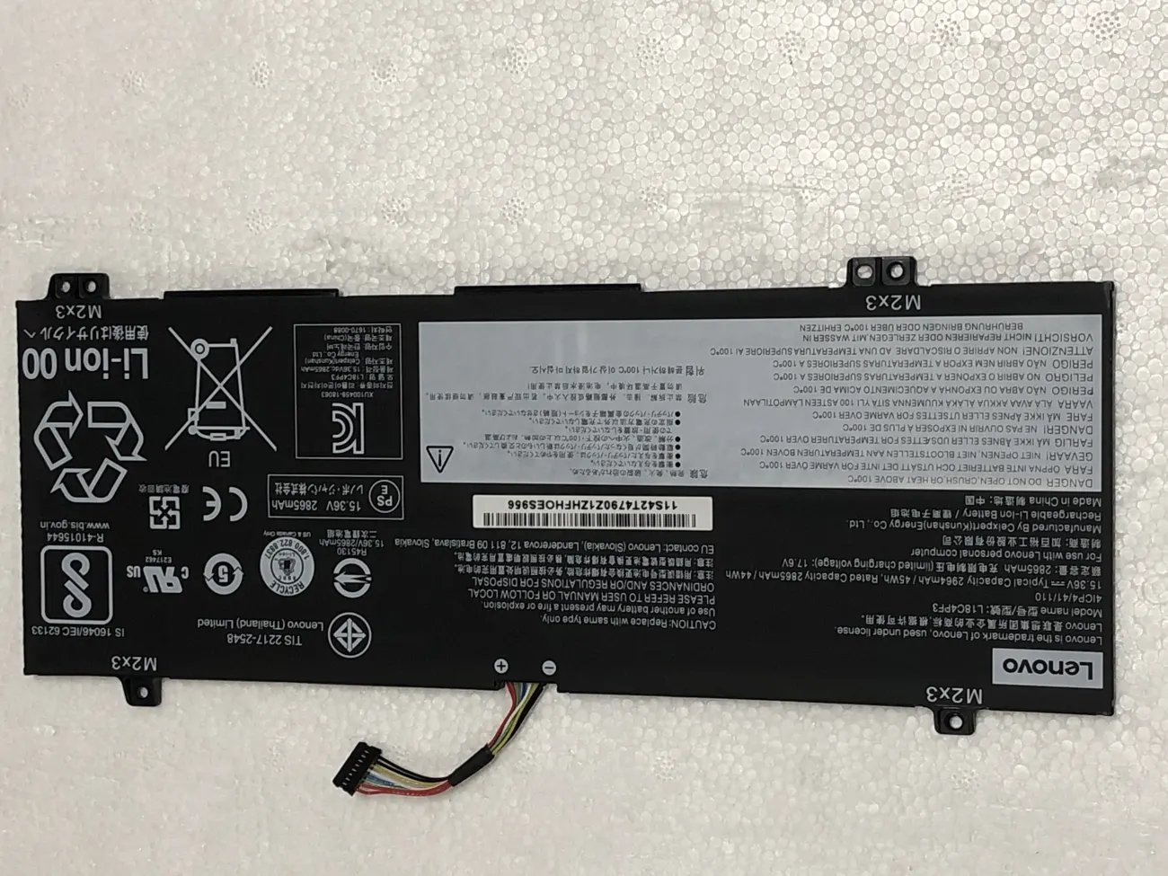 PIN LENOVO S540-14IML L18M4PF3 (ZIN) - 4 CELL - Lenovo IdeaPad C340-14API, C340-14IWL, S540-14API, S540-14IML, S540-14IWL, Flex-14IML, L18M4PF4 L18M4PF3 L18C4PF3 L18C4PF4 mặt trước