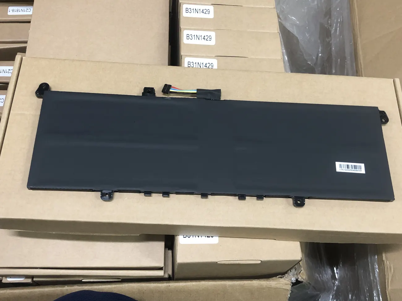 PIN LENOVO THINKBOOK 13S G2/14S G2 L19C4PDD (ZIN) - 4 CELL - Lenovo ThinkBook 13s G2 ITL, Thinkbook 14s G2 ITL, L19M4PDD L19D4PDD L19C4PDD mặt sau