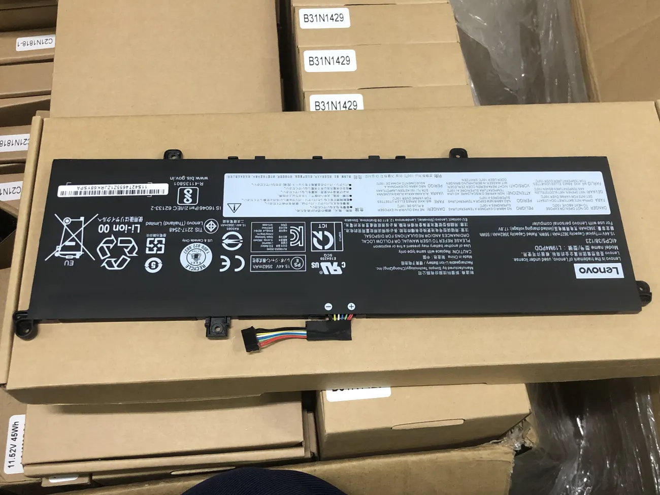 PIN LENOVO THINKBOOK 13S G2/14S G2 L19C4PDD (ZIN) - 4 CELL - Lenovo ThinkBook 13s G2 ITL, Thinkbook 14s G2 ITL, L19M4PDD L19D4PDD L19C4PDD mặt trước