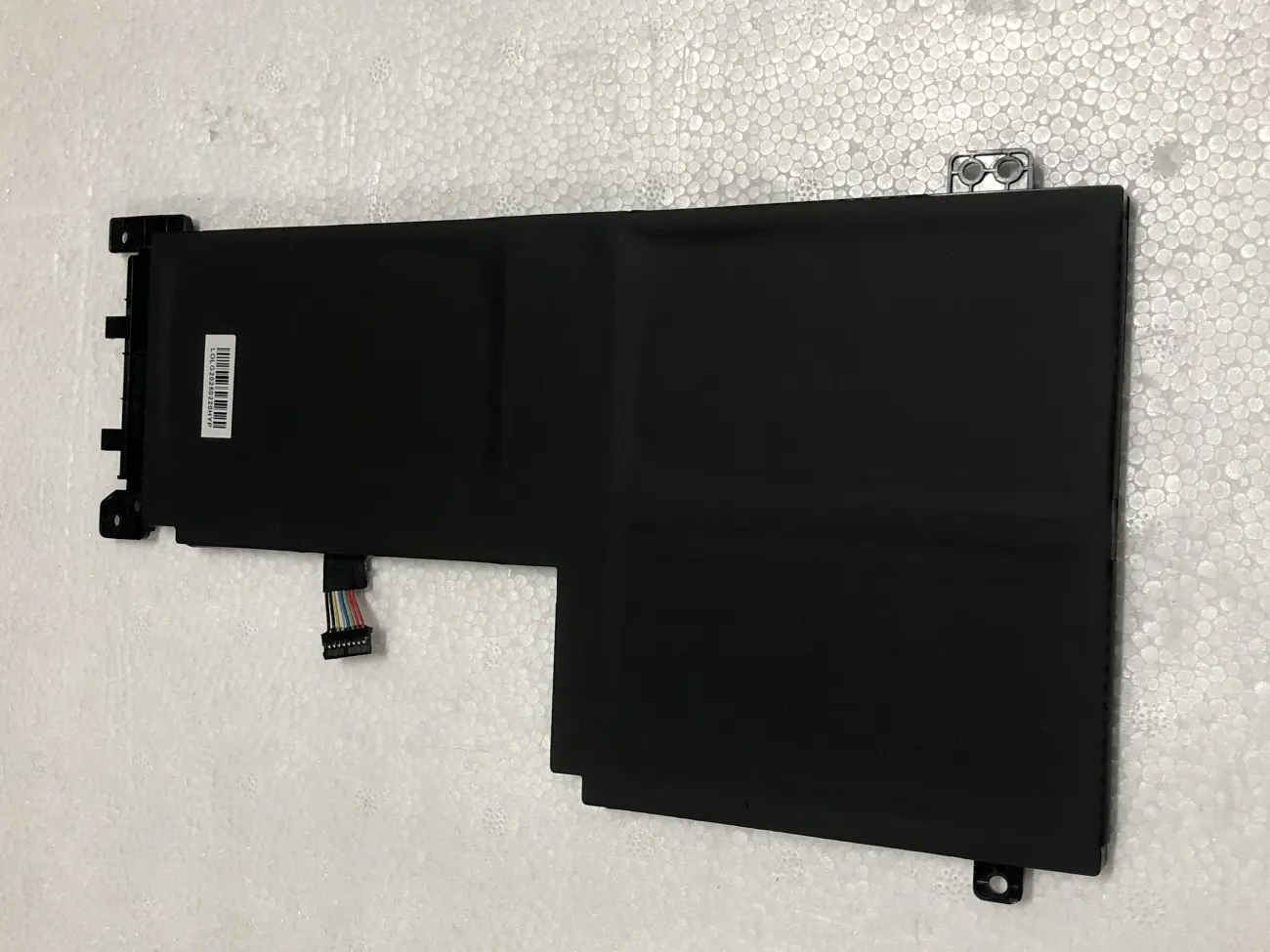 PIN LENOVO IDEAPAD 5 15IIL05 短 ngắn 57WH L19M3PF6 (ZIN) - 3 CELL *KO CẤN HDD* L19L3PF2 L19D3PF3 L19C3PF4 L19C3PF5 L19M3PF6 mặt sau