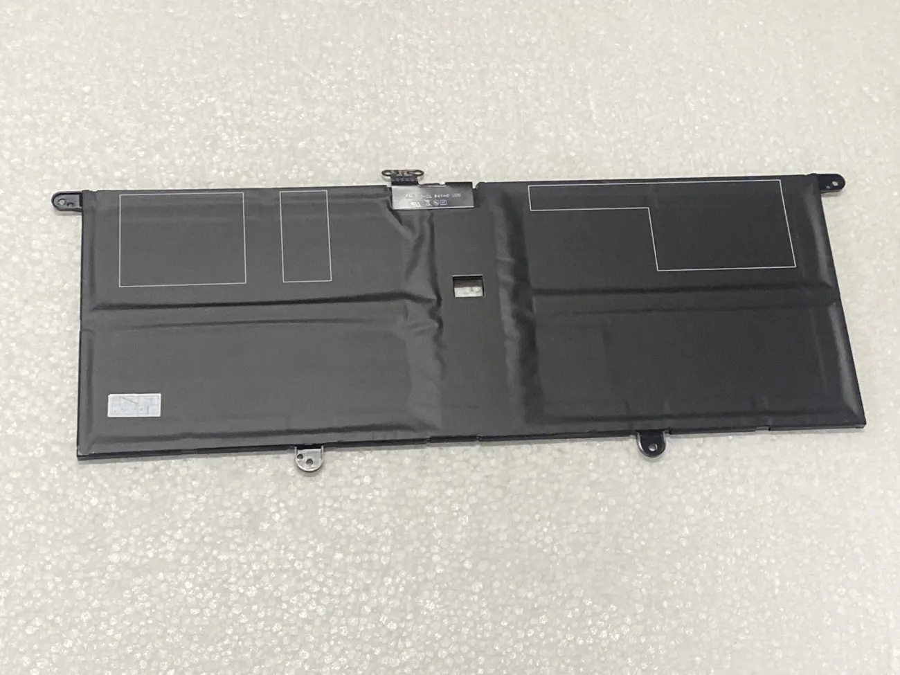 PIN LENOVO YOGA SLIM 9 14ITL05 L19M4PH0 (ZIN) - 4 CELL - Lenovo Ideapad Yoga Slim 9 14ITL05, Ideapad Yoga Slim 9 14ITL5, Yoga Slim 9-14ITL05, Yoga Slim 9-14ITL5 (82D1 82D2) Series, Yoga Pro 14s (2021), L19M4PH0 L19C4PH0 5B10Y75089 SB10Y75087 mặt sau