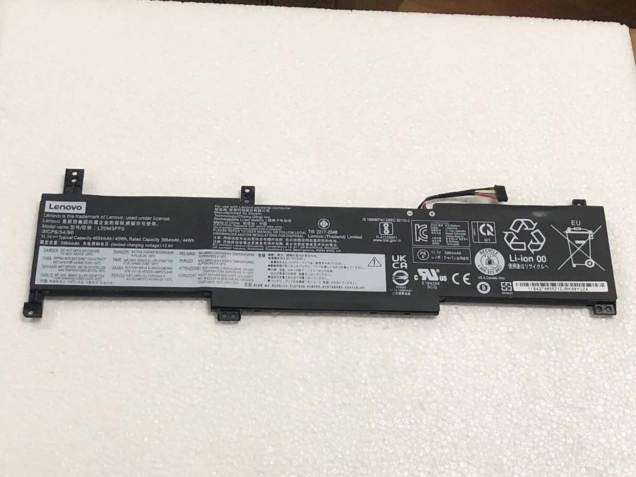 PIN LENOVO IDEAPAD 3 15ITL6 DÀI 44WH L20M3PF0 (ZIN) - 3 CELL *NẾU CÓ HDD SẼ BỊ CẤN* - Lenovo IdeaPad 3 14ITL6, Ideapad 3 14ALC6, Ideapad 3 15ITL6, Ideapad 3 15ALC6, Ideapad 3 17ALC6, Ideapad 3 17ITL6, V14 G2, V15 G2, V17 G2, L20L3PF0 L20C3PF0 L20M3PF0 mặt trước