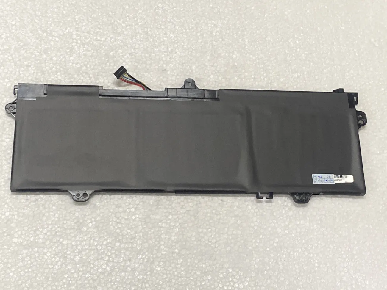 PIN LENOVO 14W GEN 2 (2021) L20M3PG4 (ZIN) - 3 CELL - Lenovo 14W Gen 2 (2021) Series, Lenovo 14E Chromebook Gen 2 (AMD) Series, L20L3PG1 L20M3PG1 L20M3PG4 82N9S00A00 mặt sau