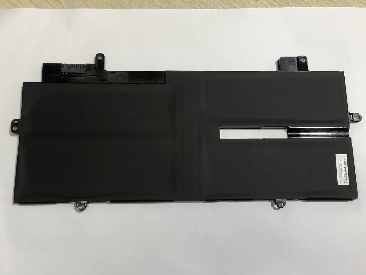 PIN LENOVO X1 CARBON GEN 9 10 L20M4P71 (CORE I THẾ HỆ 11 12) (ZIN) - 4 CELL - năm 2021 2022), Lenovo ThinkPad X1 Yoga Gen 6 (X1 Yoga 2021), Lenovo ThinkPad X1 Yoga Gen 7 (X1 Yoga 2022), L20M4P71 L20C4P71 L20D4P71 L20L4P71 mặt sau