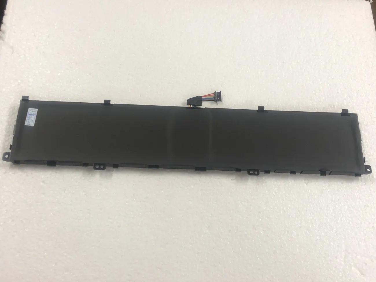 PIN LENOVO THINKPAD P1 GEN 4 5 6 L20M4P75 (ZIN) - 4 CELL *CORE I THẾ HỆ 11,12* - Lenovo ThinkPad P1 Gen 4, ThinkPad P1 Gen 5, ThinkPad P1 Gen 6, ThinkPad X1 Extreme Gen 4 (2021), ThinkPad X1 Extreme Gen 5 (2022), L20M4P75 L20D4P75 SB11B79215 5B11B79217 mặt sau
