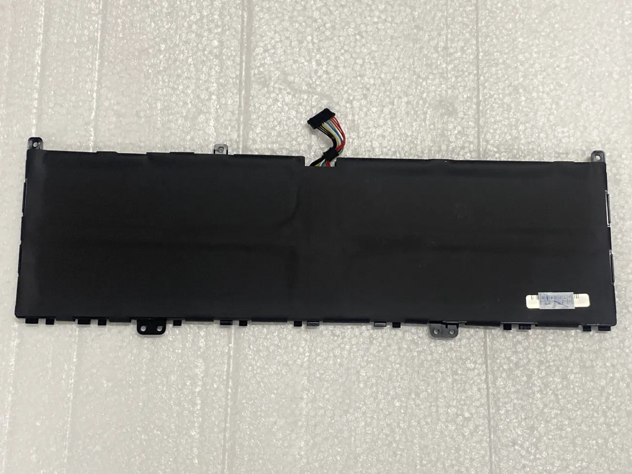 PIN LENOVO YOGA SLIM 7 PRO X 14IAH7 L21C4PC4 (ZIN) - 4 CELL - Lenovo Slim 7 ProX 14IAH7, ProX 14ARH7 (2022), Yoga Slim 7 ProX 14IAH7, ProX 14ARH7 (2022), L21M4PC7 L21C4PC4 mặt sau