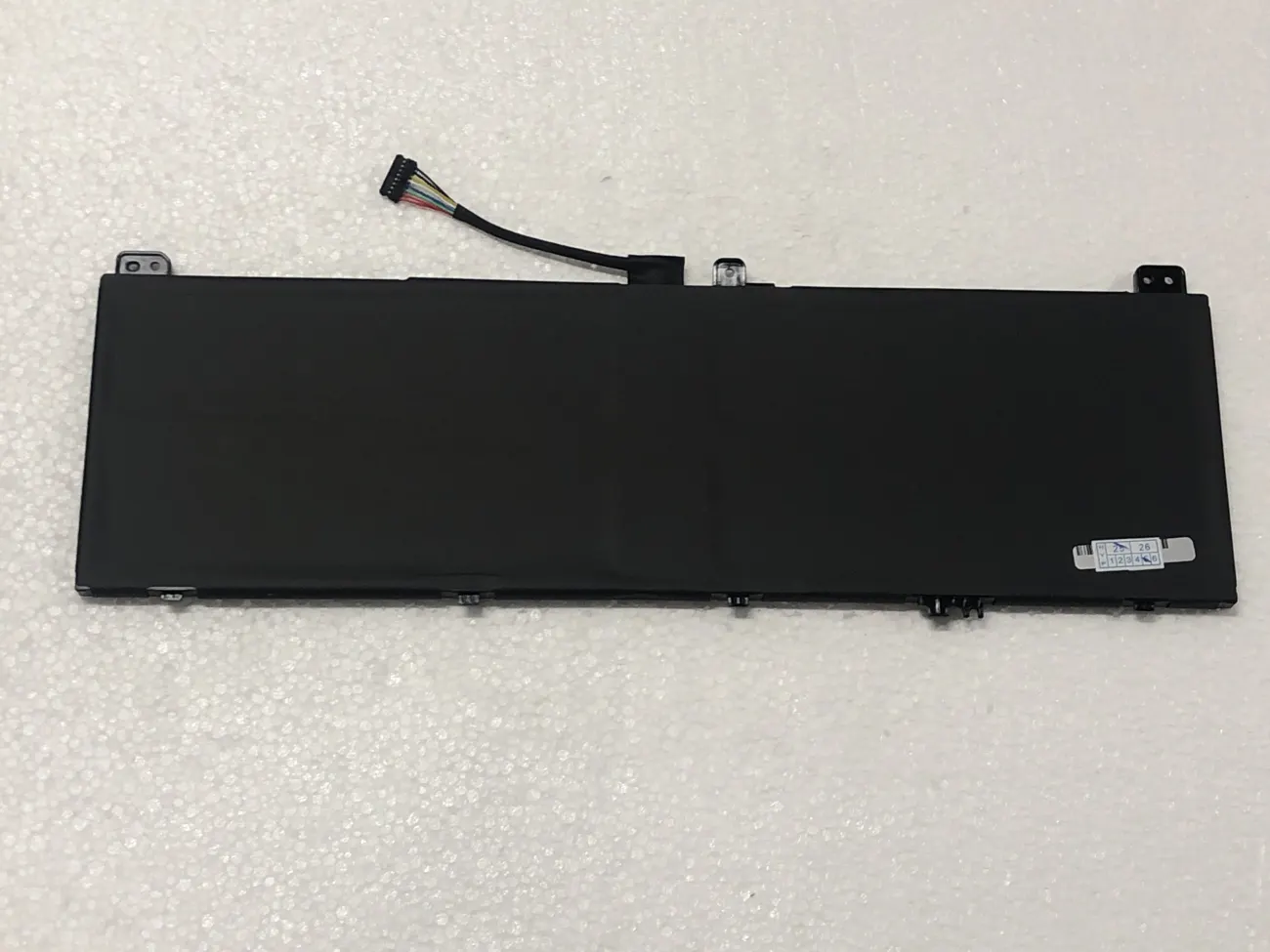 PIN LENOVO YOGA 7 14IRL8 L22D4PA1 (ZIN) - 4 CELL - Lenovo Yoga 7 14ARP8, Yoga 7 14IRL8, Yoga 7 16IRL8, L22C4PA1 L22M4PA1 L22L4PA1 L22D4PA1 L22B4PA1 mặt sau