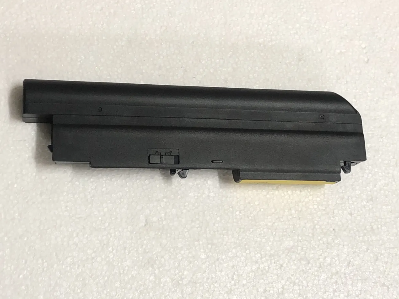 Pin IBM T61 OEM mặt sau