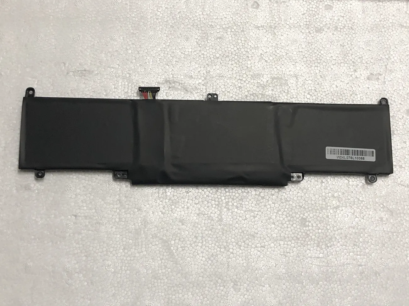 Pin ASUS C31N1339 Battery for Asus ZenBook UX303 UX303L UX303L UX303LN TP300L Q302L 50Wh mặt sau