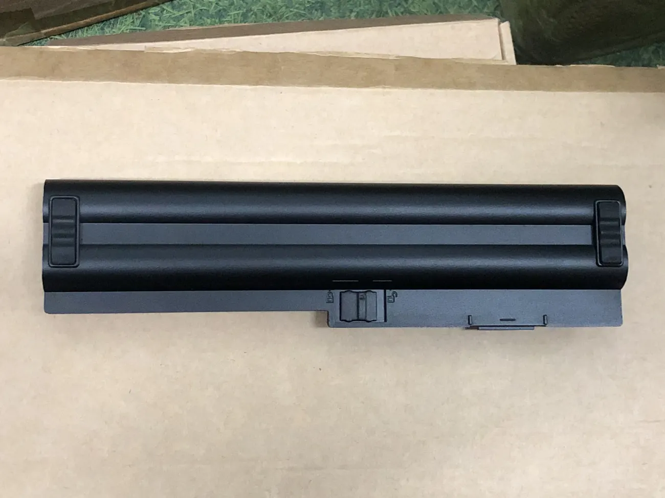 Pin LENOVO X200 OEM mặt sau