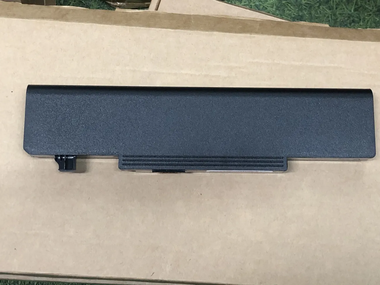 Pin LENOVO Y450 OEM mặt sau