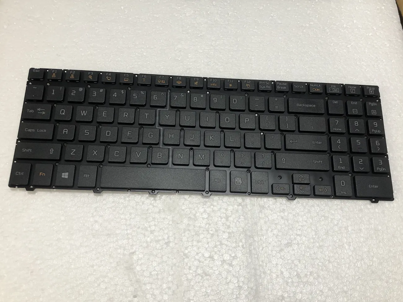 Bàn phím LG S530 mặt trước
