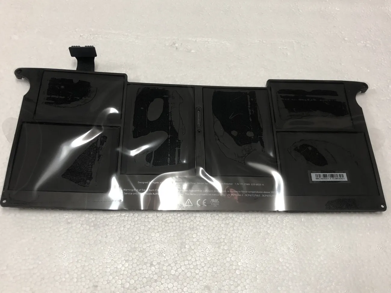 Pin Macbook A1375 zin mặt trước