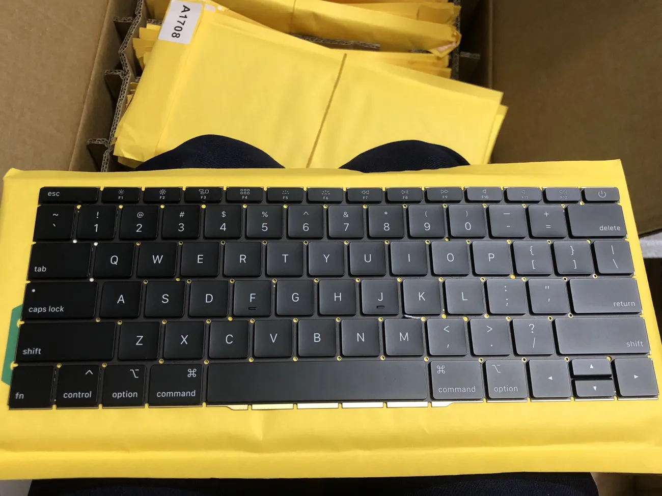 Bàn phím MACBOOK A1708 mặt trước