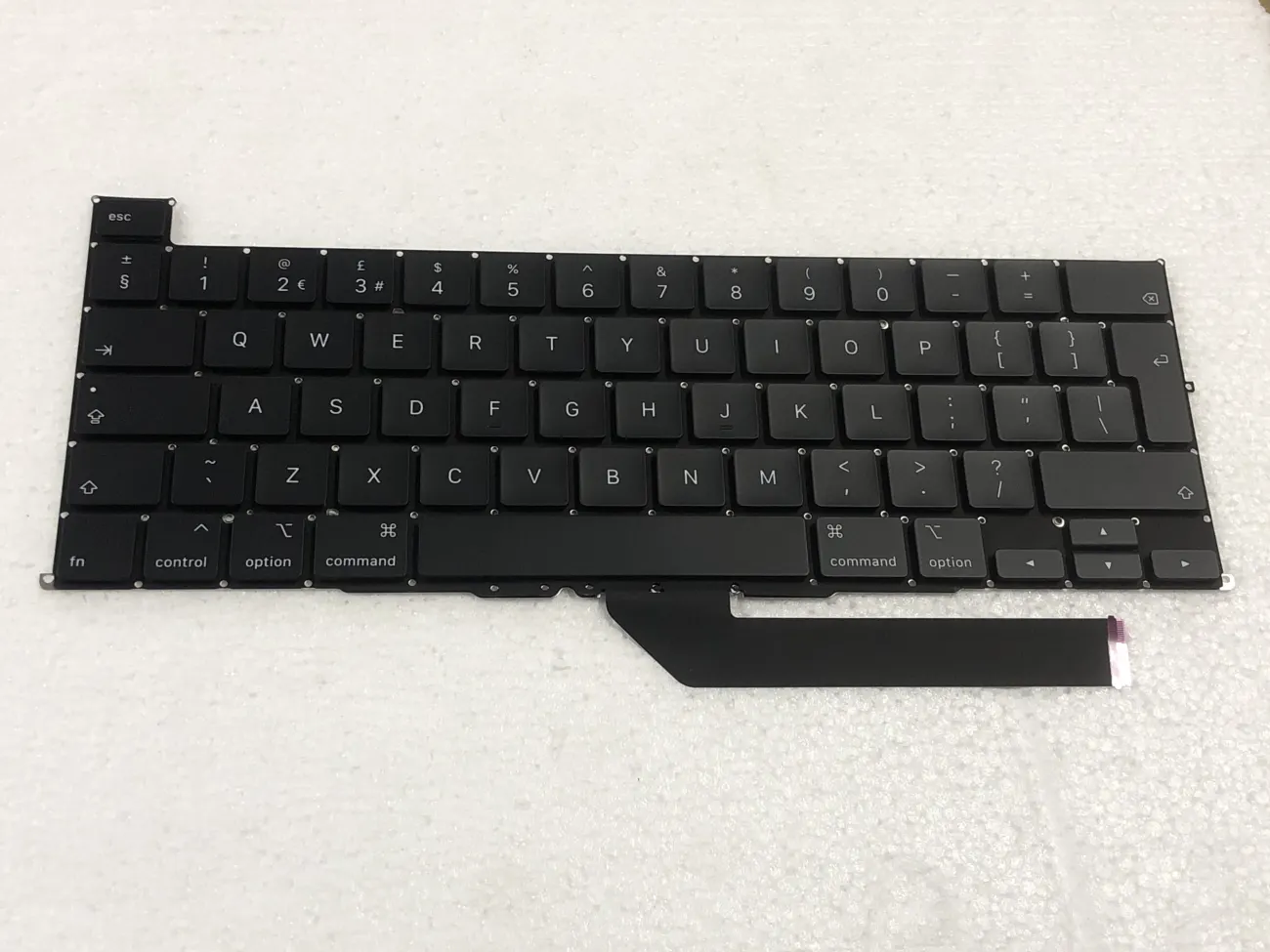 Bàn phím Apple Macbook Pro 16” A2141 (2019 2020), EMC 3347 UK mặt trước