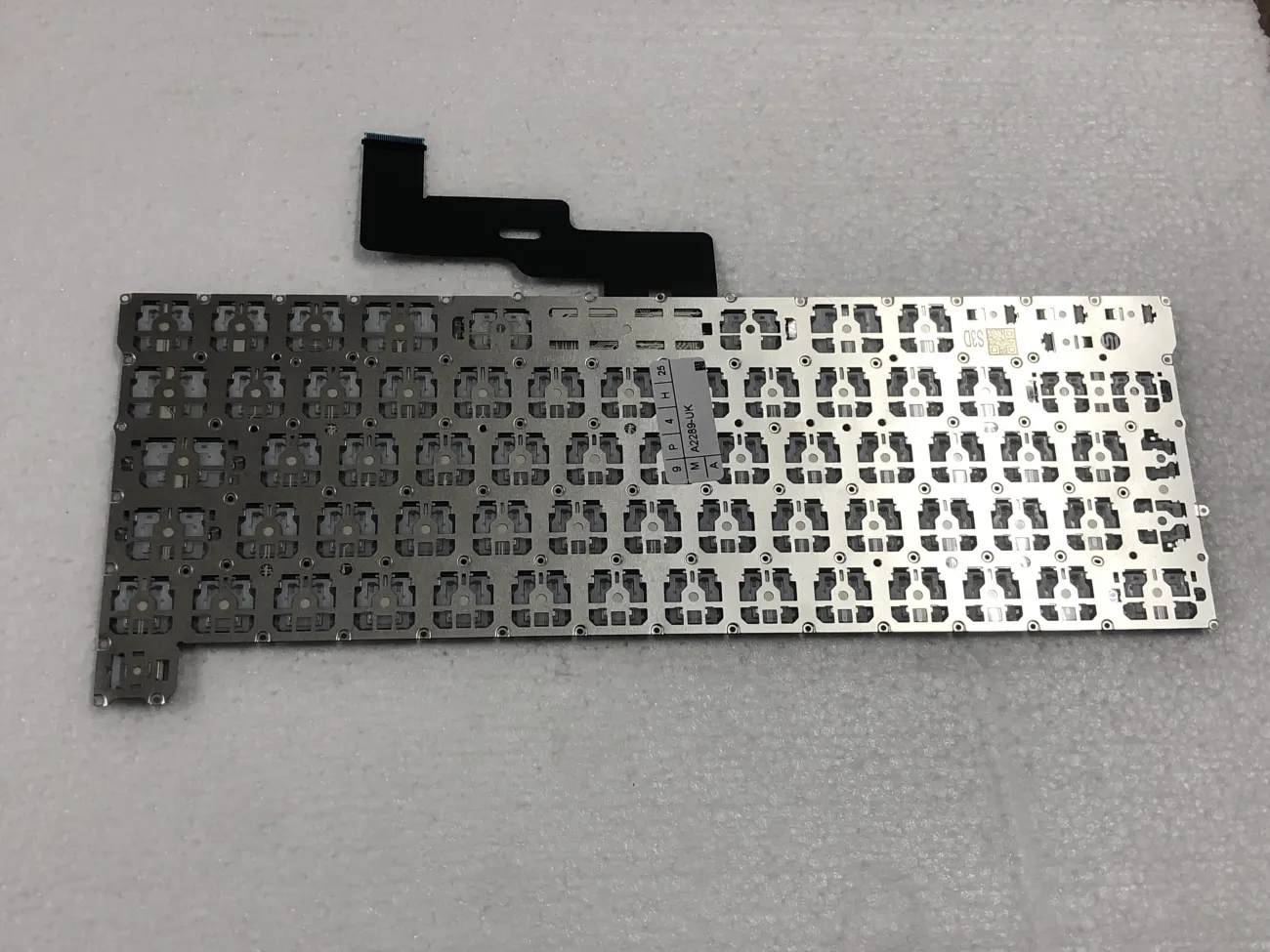 Bàn phím MACBOOK PRO A2338 (UK) (BH 6TH) - MacBook Pro Retina 13.3'' A2289 (Early 2020 EMC 3456), Pro Retina 13.3'' M1 A2338 (Late 2020) mặt sau