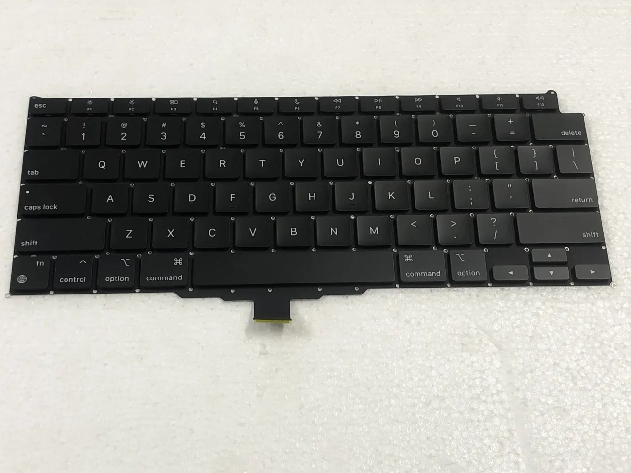 Bàn phím Macbook Air 13'' A2337 mặt trước