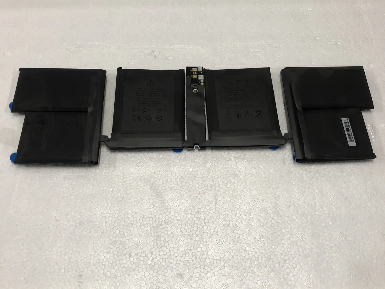 A2780-A2485/A2527 mặt sau